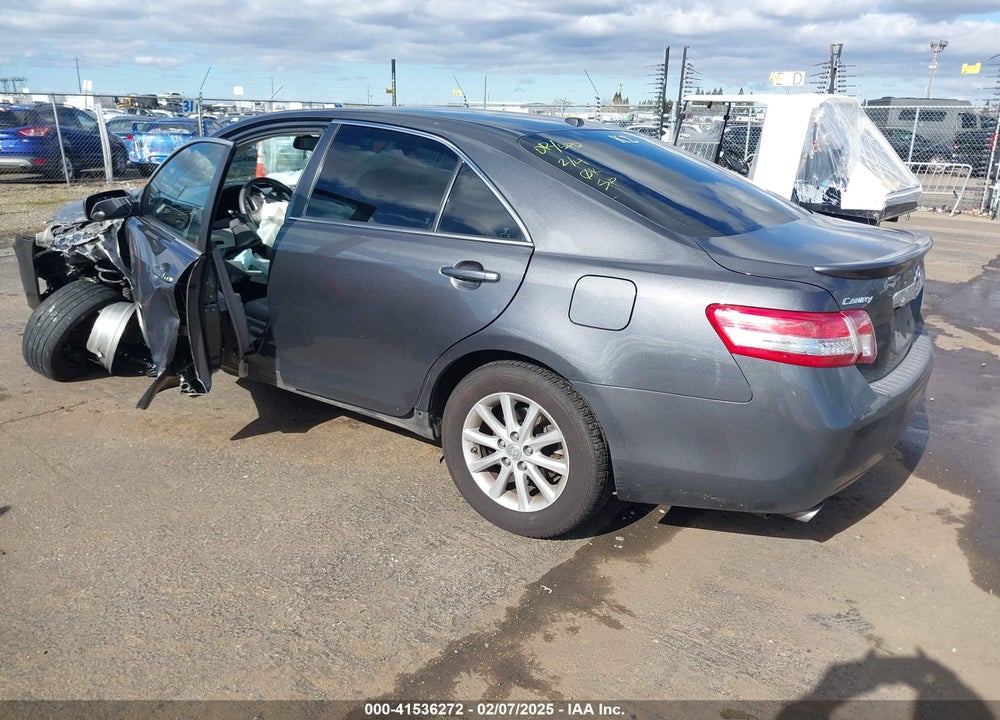2011 TOYOTA CAMRY XLE V6 VIN: 4T1BK3EKXBU125223
