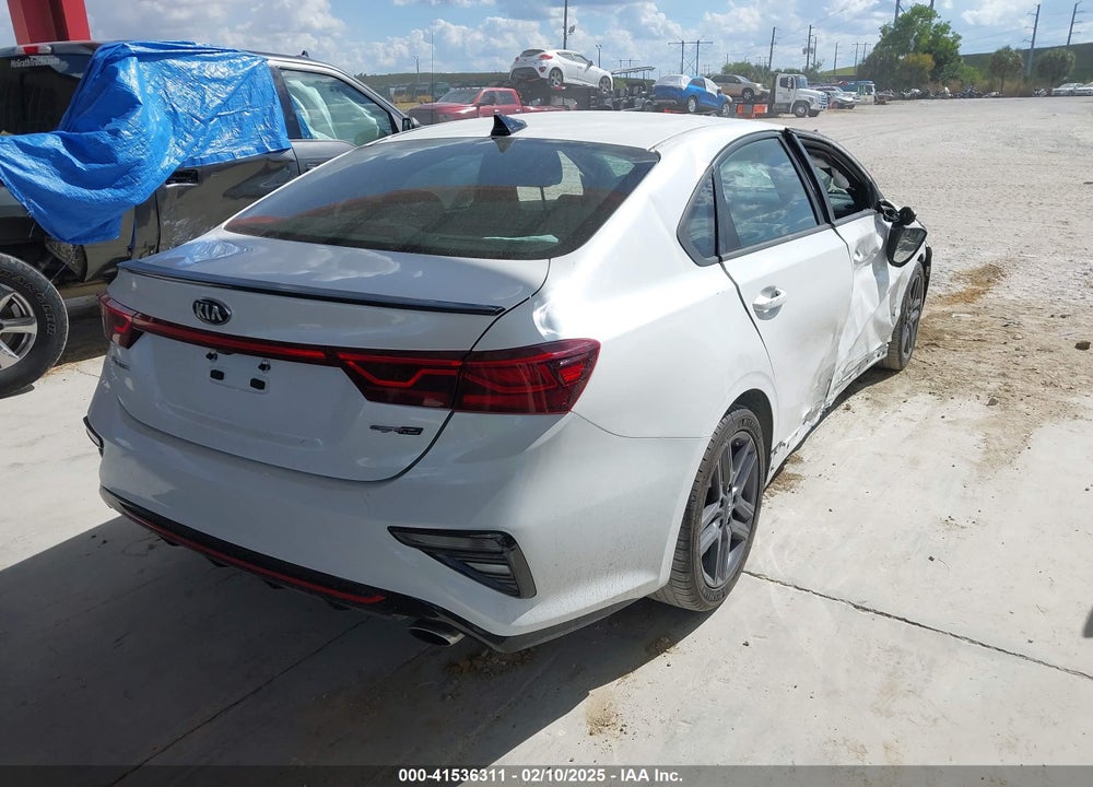 2021 KIA FORTE VIN: 3KPF34AD4ME333650
