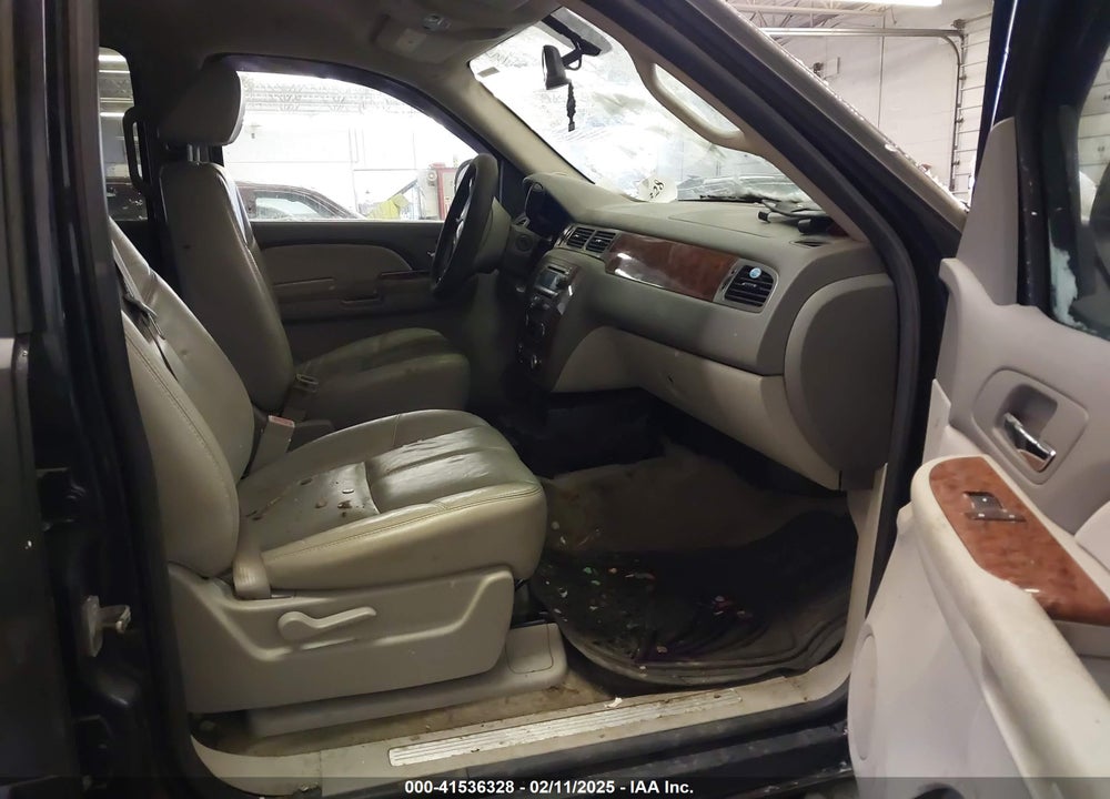 2007 CHEVROLET TAHOE LT VIN: 1GNFK13067J405541