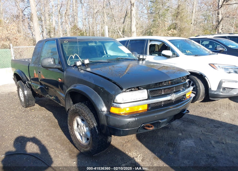 1998 CHEVROLET S-10 LS VIN: 1GCCT19W6W8116587