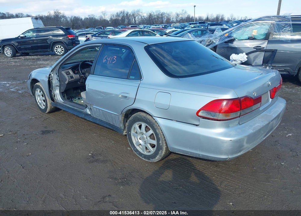 2002 HONDA ACCORD 2.3 EX/2.3 SE VIN: 1HGCG66882A096564