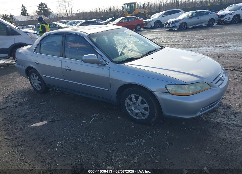 2002 HONDA ACCORD 2.3 EX/2.3 SE VIN: 1HGCG66882A096564