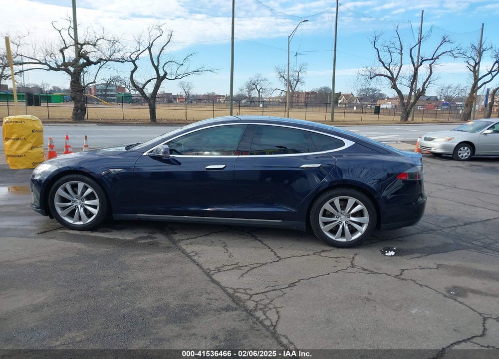 2015 TESLA MODEL S VIN: 5YJSA1H29FFP73187