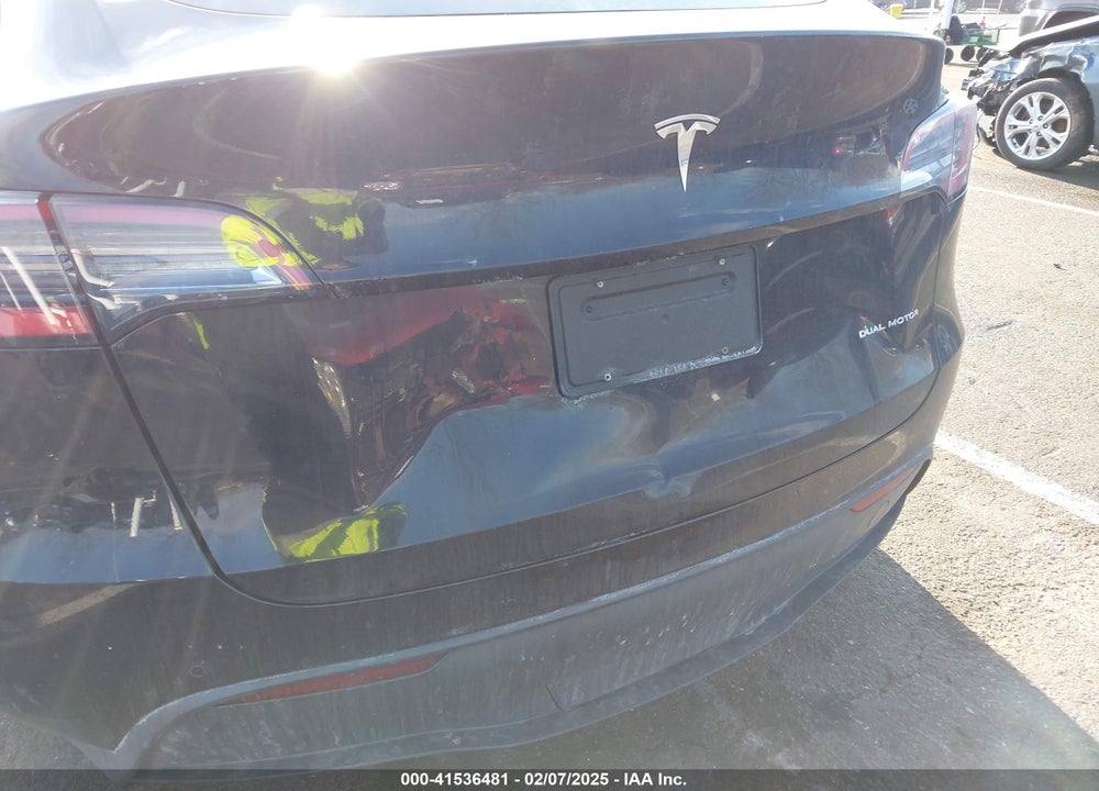 2021 TESLA MODEL Y LONG RANGE DUAL MOTOR ALL-WHEEL DRIVE VIN: 5YJYGDEE3MF084686
