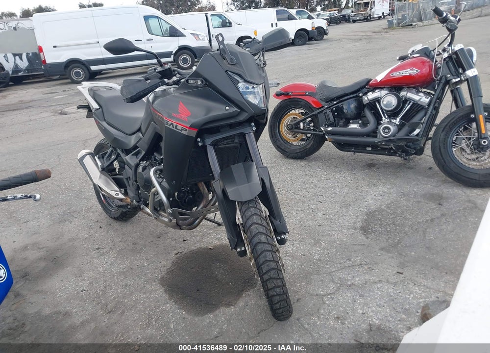 2024 HONDA XL750 VIN: JH2RD1615RK100539