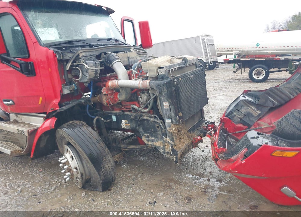 2020 PETERBILT 579 VIN: 1XPBD49X3LD667208