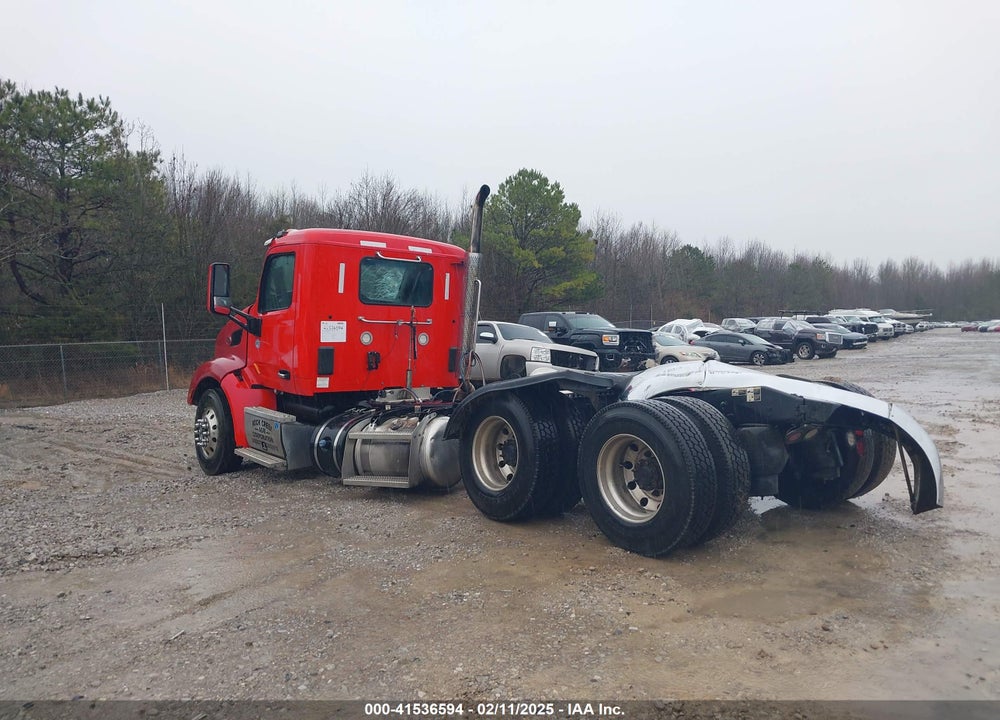 2020 PETERBILT 579 VIN: 1XPBD49X3LD667208