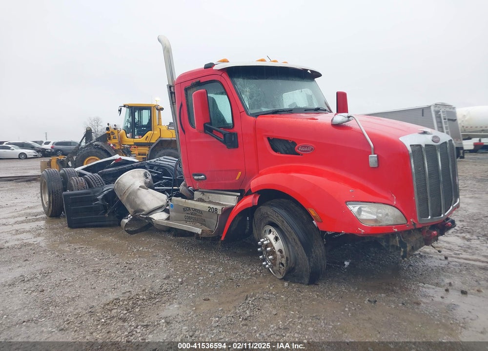 2020 PETERBILT 579 VIN: 1XPBD49X3LD667208