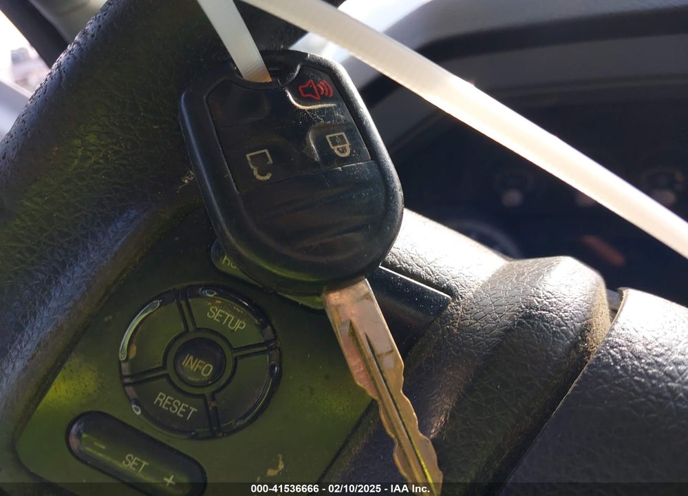 2015 FORD F250 VIN: 1FTBF2B63FEB97343