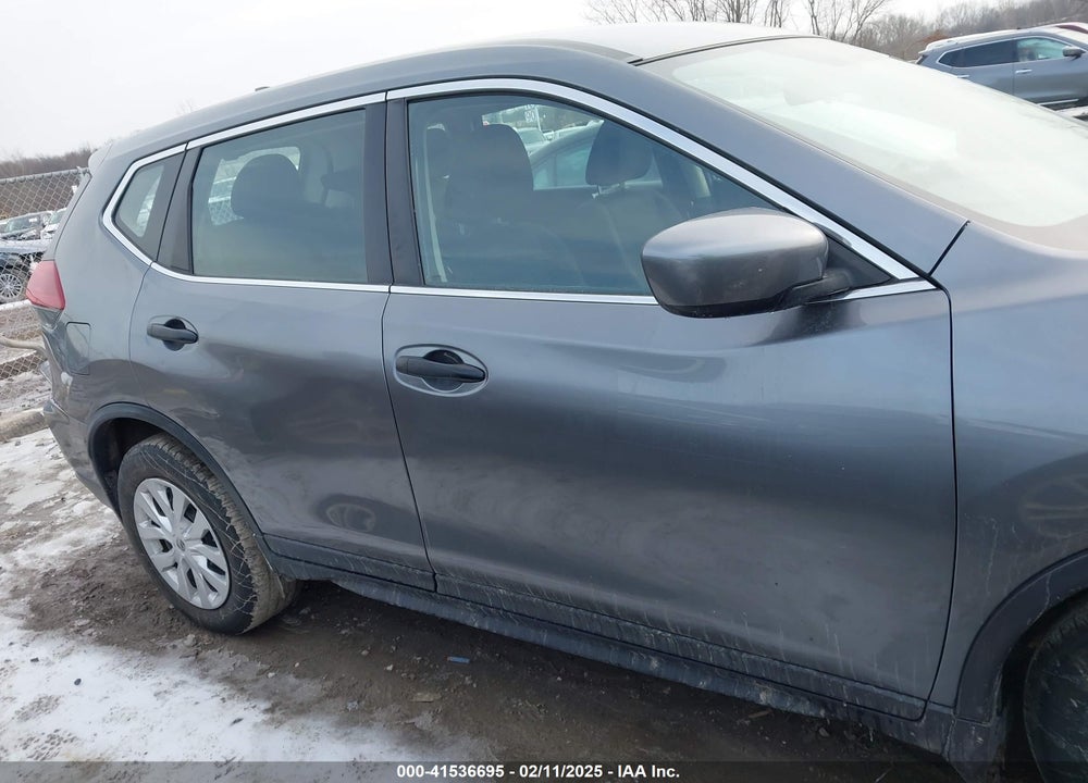2018 NISSAN ROGUE S VIN: KNMAT2MV7JP547921