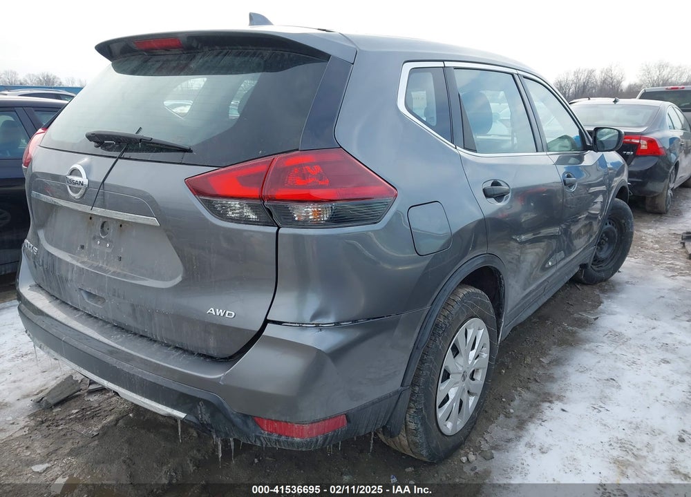 2018 NISSAN ROGUE S VIN: KNMAT2MV7JP547921
