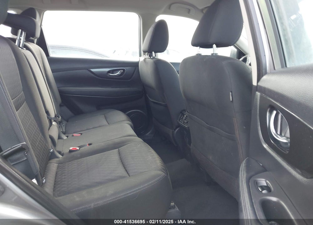 2018 NISSAN ROGUE S VIN: KNMAT2MV7JP547921