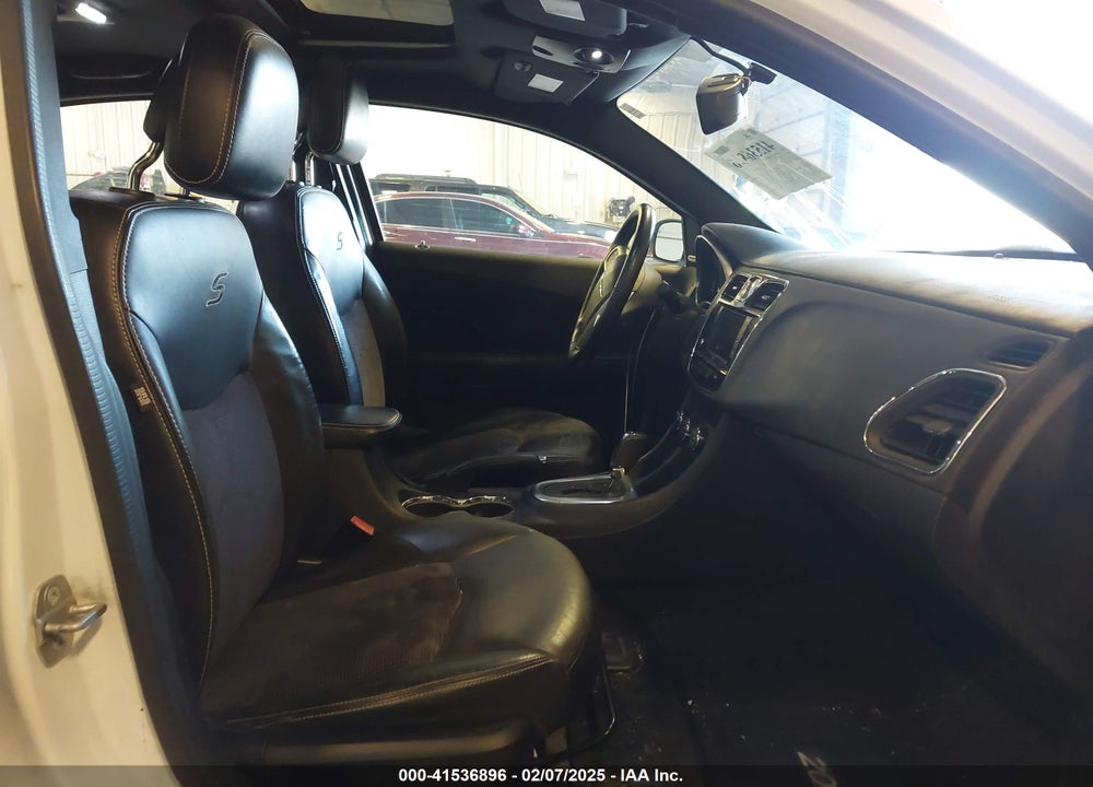 2014 CHRYSLER 200 VIN: 1C3CCBCG9EN193305
