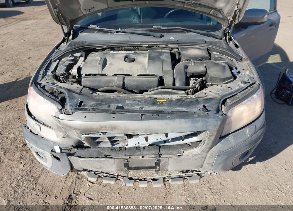 2008 VOLVO XC70 VIN: YV4BZ982381004684