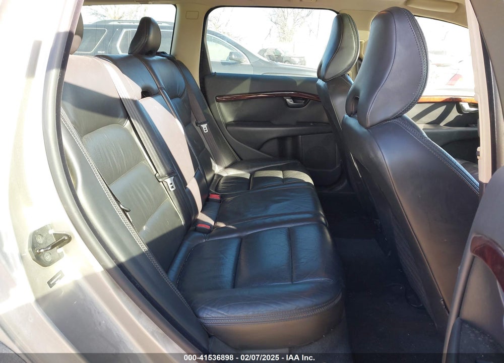 2008 VOLVO XC70 VIN: YV4BZ982381004684