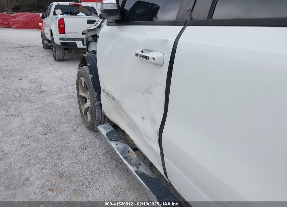 2019 RAM 1500 VIN: 1C6RREJT4KN745964