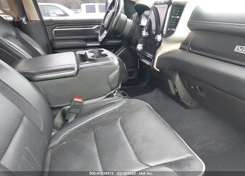 2019 RAM 1500 VIN: 1C6RREJT4KN745964