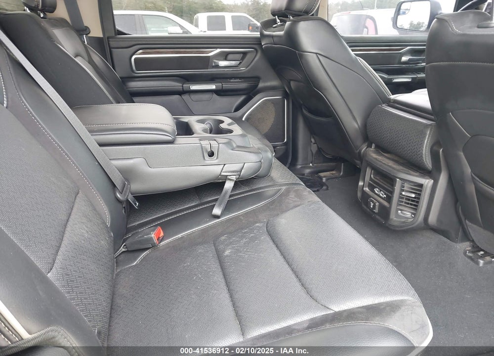 2019 RAM 1500 VIN: 1C6RREJT4KN745964