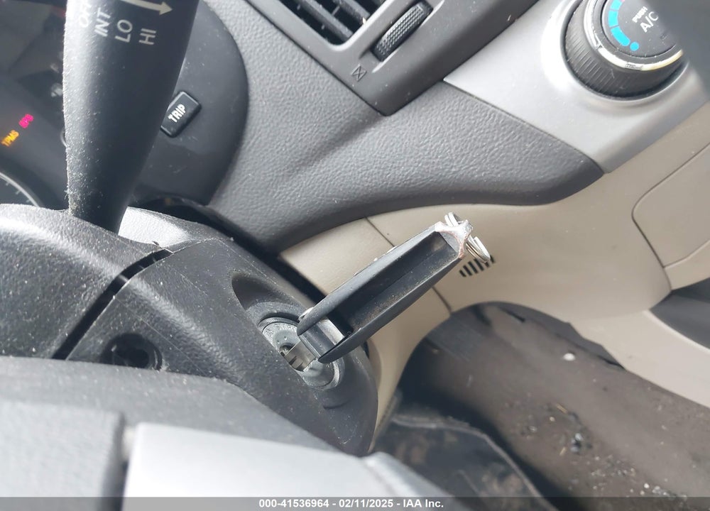 2010 HYUNDAI ELANTRA VIN: KMHDU4AD3AU085422