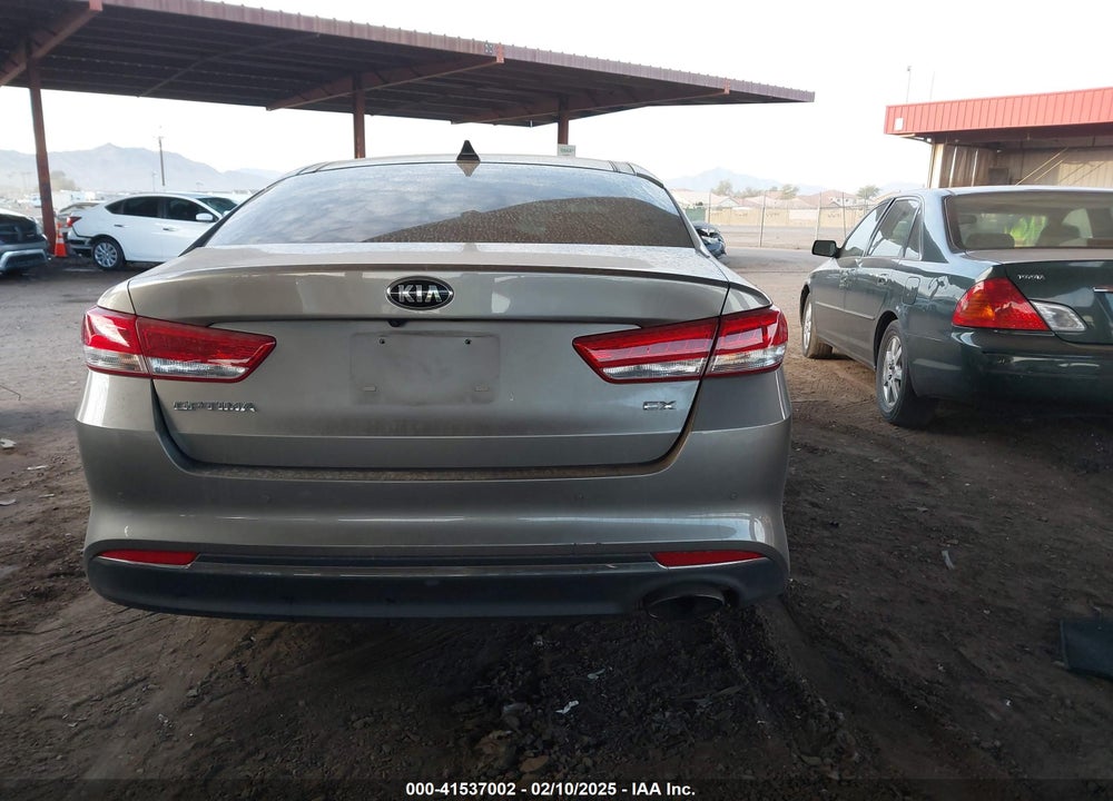 2016 KIA OPTIMA VIN: 5XXGU4L3XGG111809