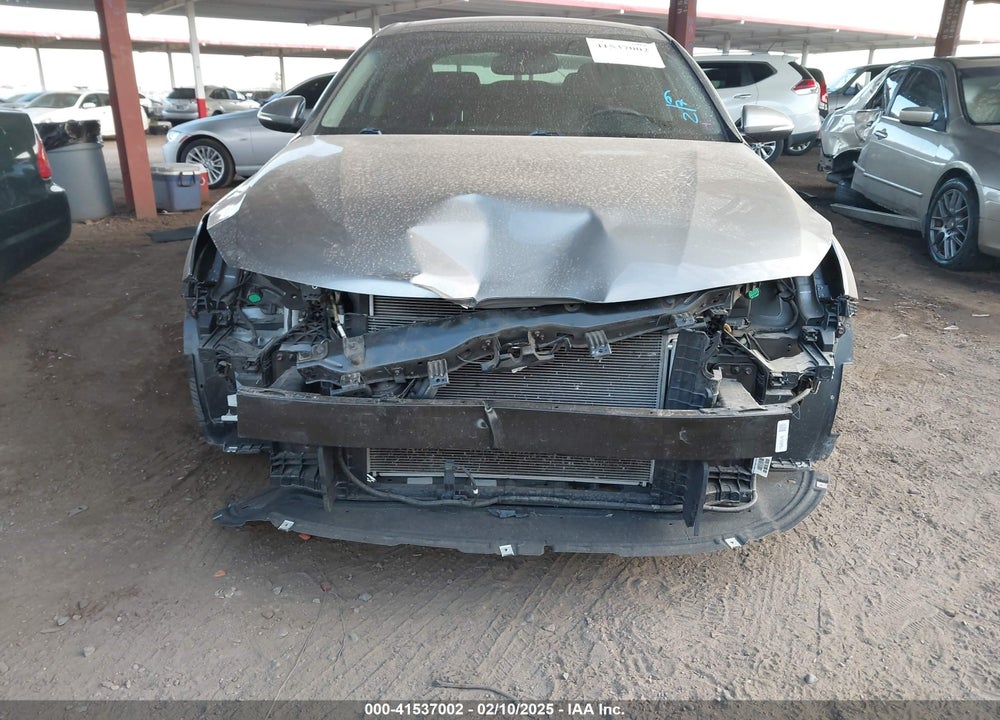2016 KIA OPTIMA VIN: 5XXGU4L3XGG111809