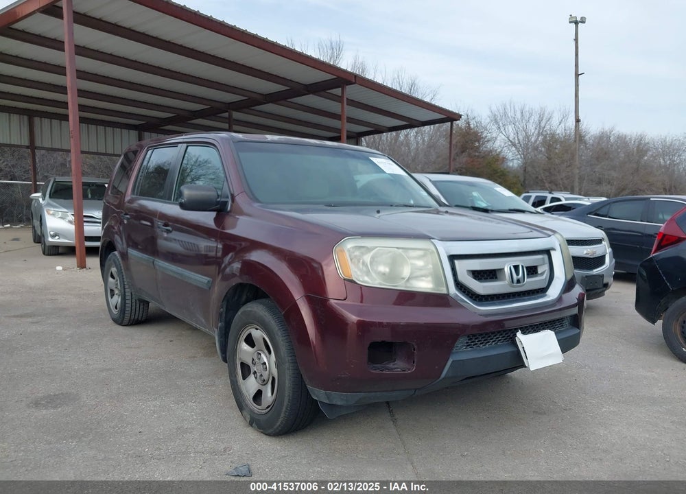 2011 HONDA PILOT LX VIN: 5FNYF3H24BB020152