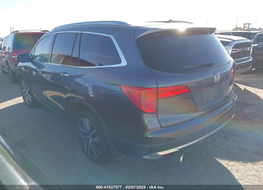 2017 HONDA PILOT ELITE VIN: 5FNYF6H08HB103978