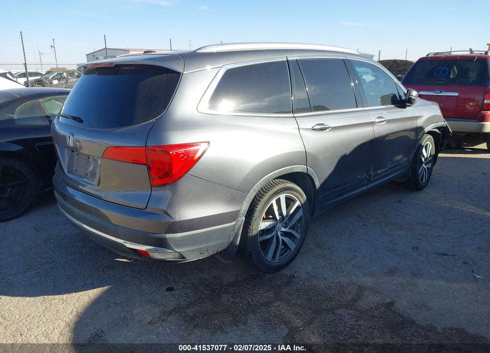 2017 HONDA PILOT ELITE VIN: 5FNYF6H08HB103978