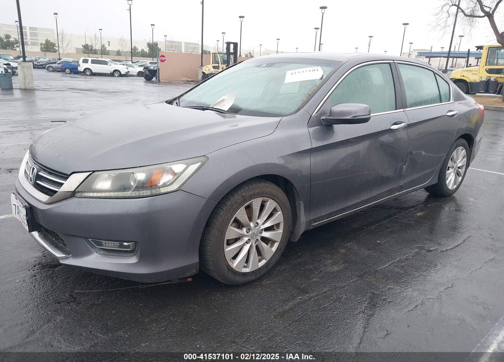 2013 HONDA ACCORD VIN: 1HGCR2F80DA156701