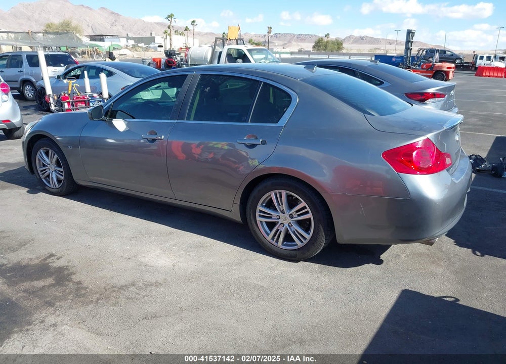 2015 INFINITI Q40 VIN: JN1CV6AP1FM501755