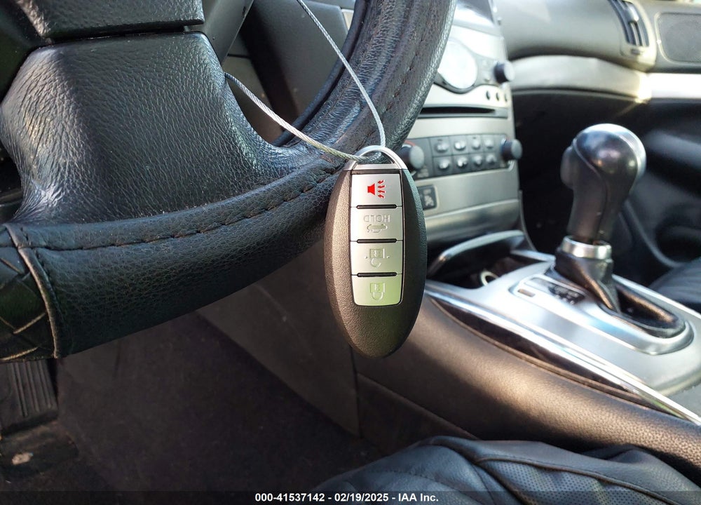 2015 INFINITI Q40 VIN: JN1CV6AP1FM501755