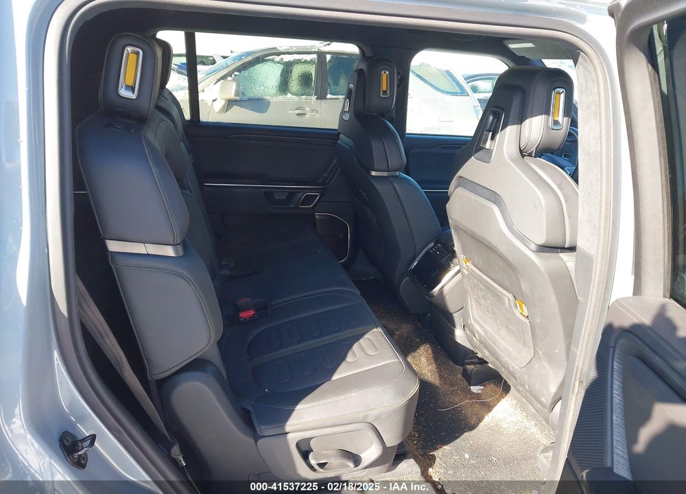 2023 RIVIAN R1S VIN: 7PDSGABA6PN017830