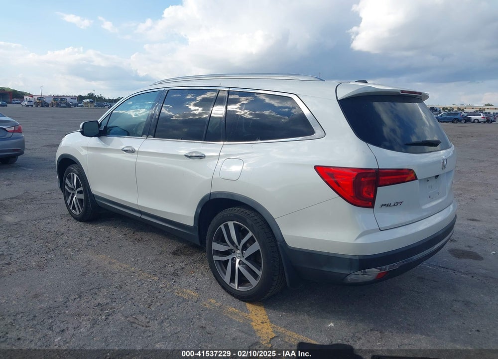 2017 HONDA PILOT ELITE VIN: 5FNYF6H0XHB050023