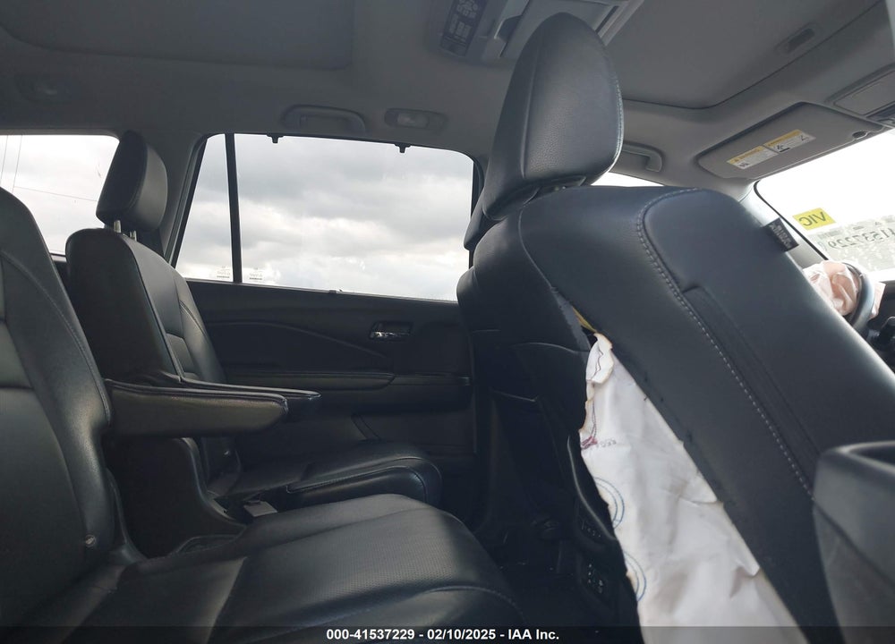 2017 HONDA PILOT ELITE VIN: 5FNYF6H0XHB050023