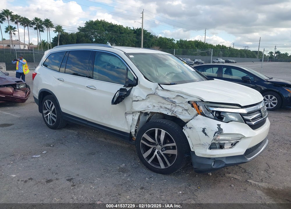 2017 HONDA PILOT ELITE VIN: 5FNYF6H0XHB050023