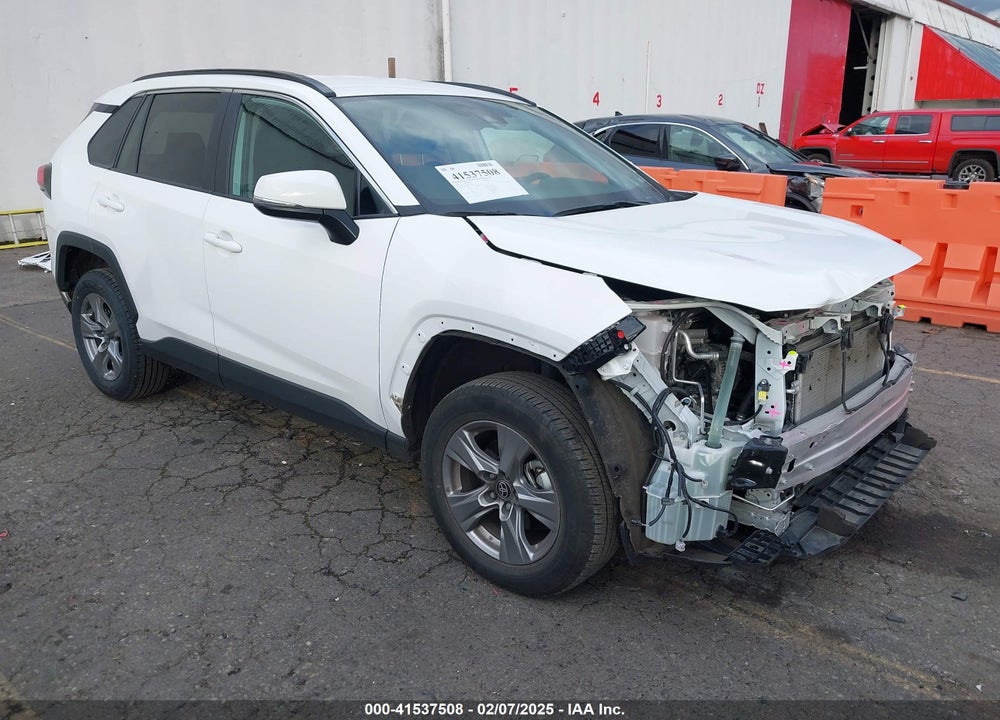 2024 TOYOTA RAV4 XLE VIN: 2T3P1RFV0RC414697