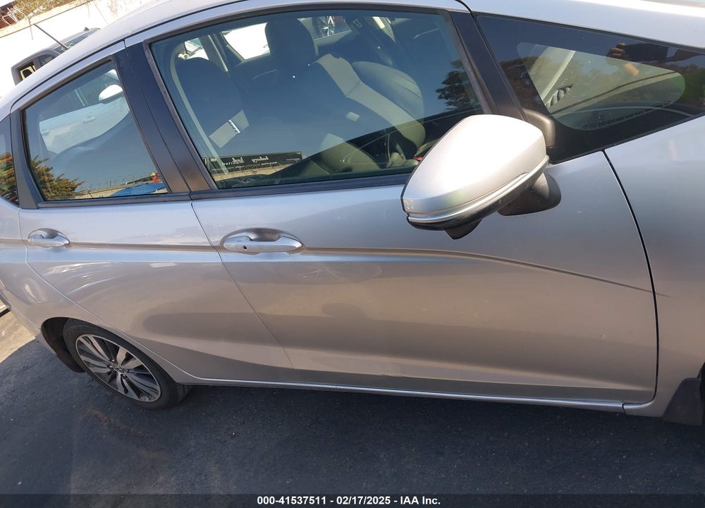 2015 HONDA FIT EX/EX-L VIN: 3HGGK5H8XFM720767