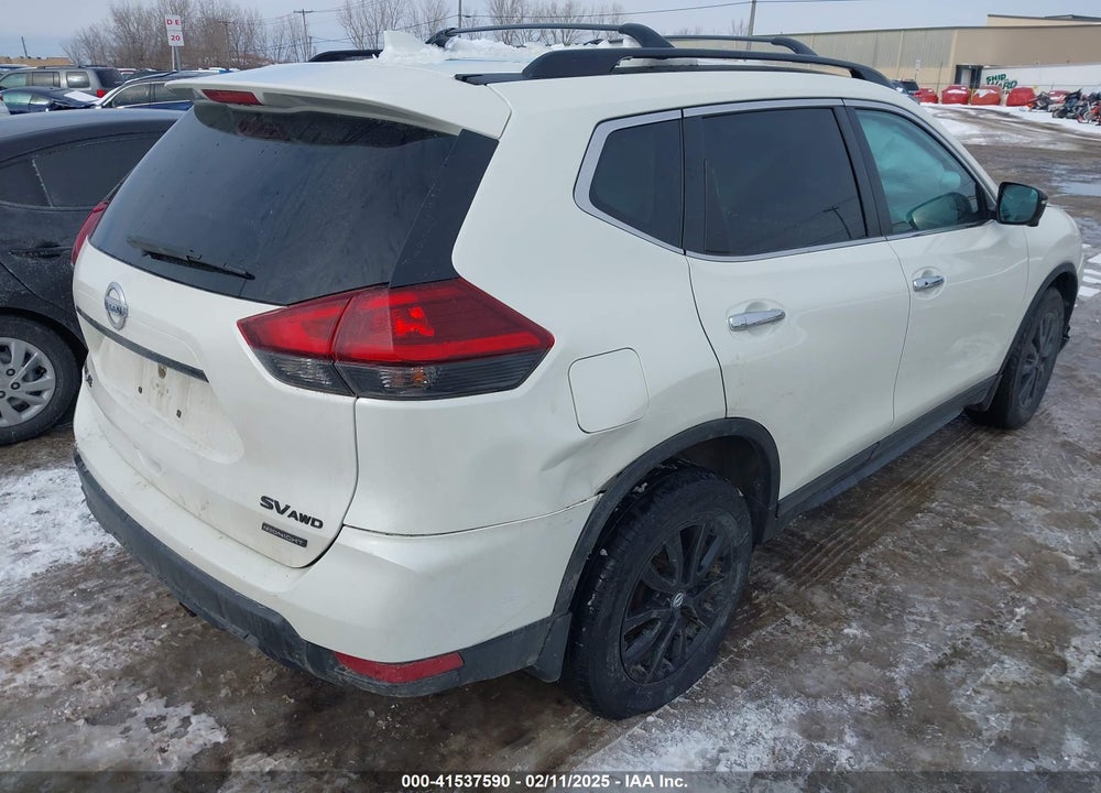 2018 NISSAN ROGUE VIN: 5N1AT2MV3JC746886