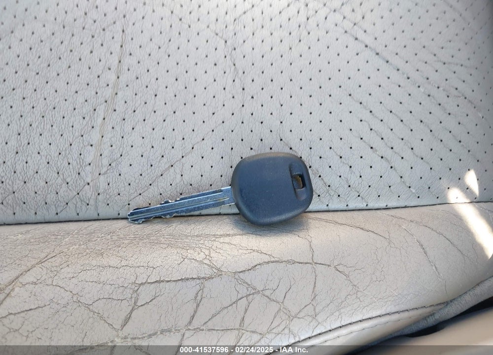 2002 TOYOTA CAMRY SOLARA SLE V6 VIN: 2T1FF22P12C592449
