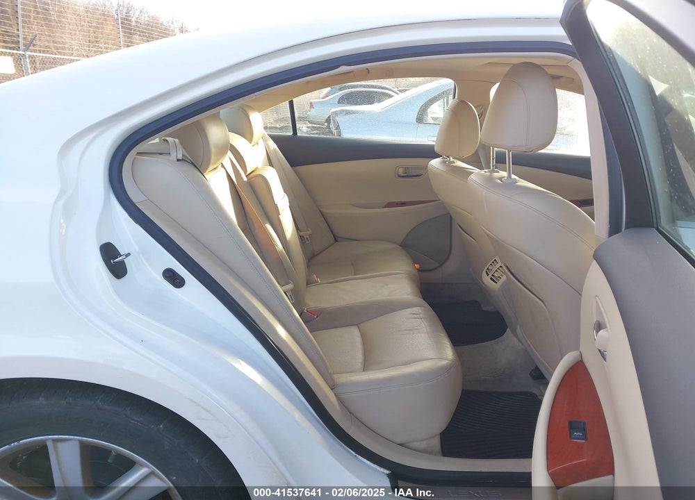 2007 LEXUS ES 350 VIN: JTHBJ46G572007010