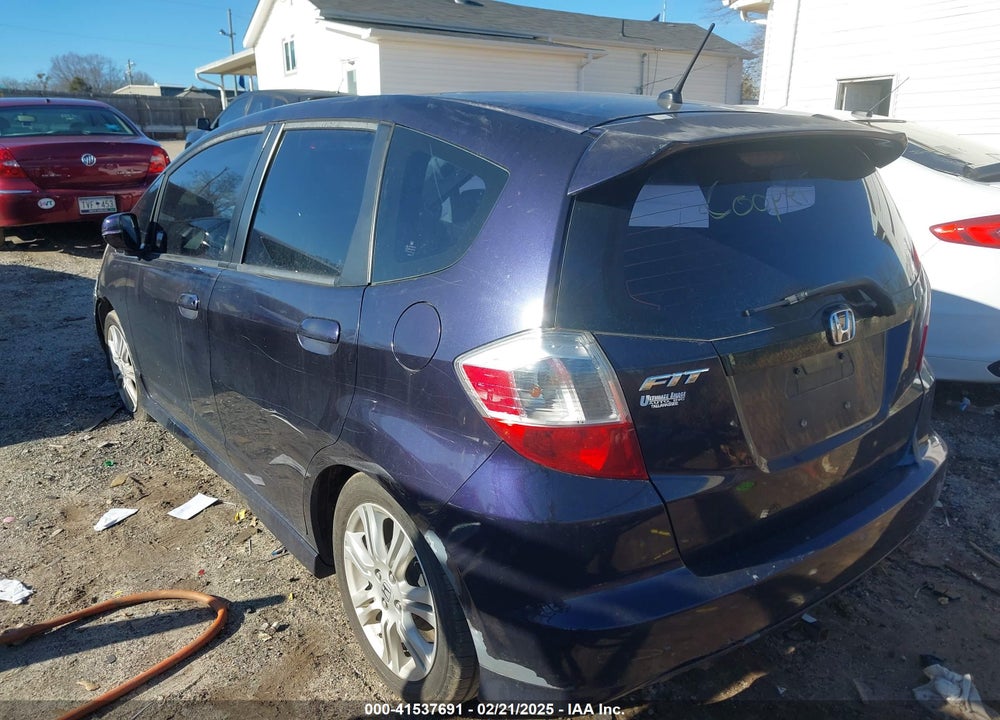 2010 HONDA FIT SPORT VIN: JHMGE8H41AC009004
