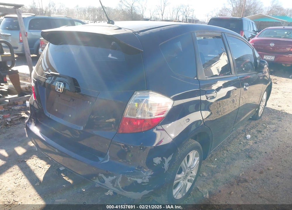 2010 HONDA FIT SPORT VIN: JHMGE8H41AC009004