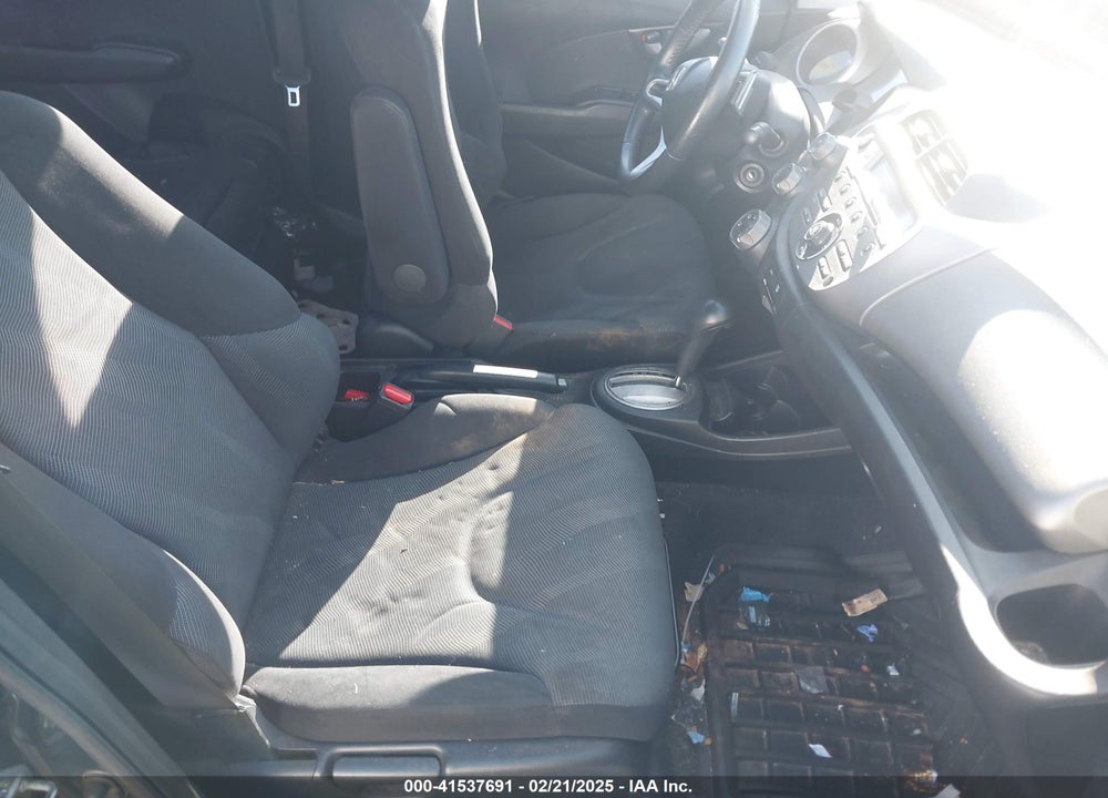 2010 HONDA FIT SPORT VIN: JHMGE8H41AC009004