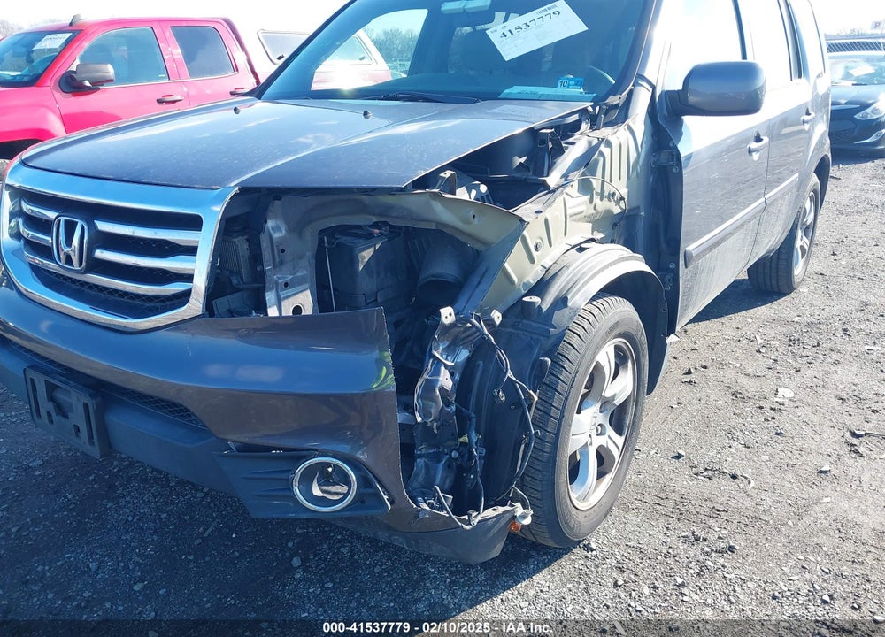 2015 HONDA PILOT VIN: 5FNYF3H41FB030063