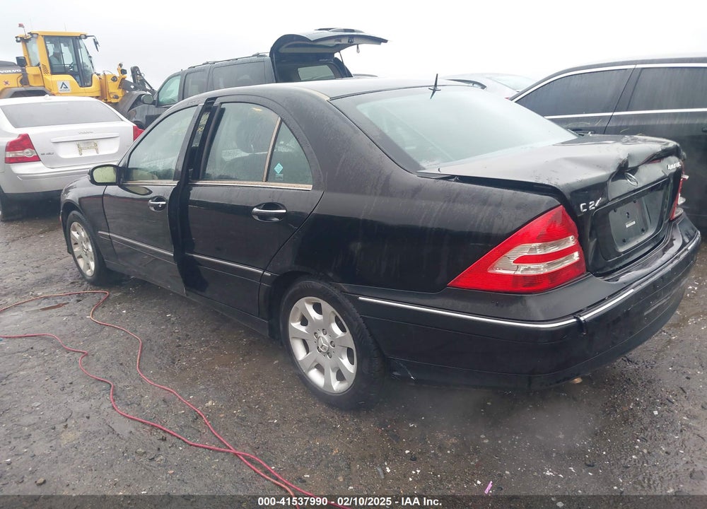 2005 MERCEDES-BENZ C 240 LUXURY 4MATIC VIN: WDBRF81J25F610335