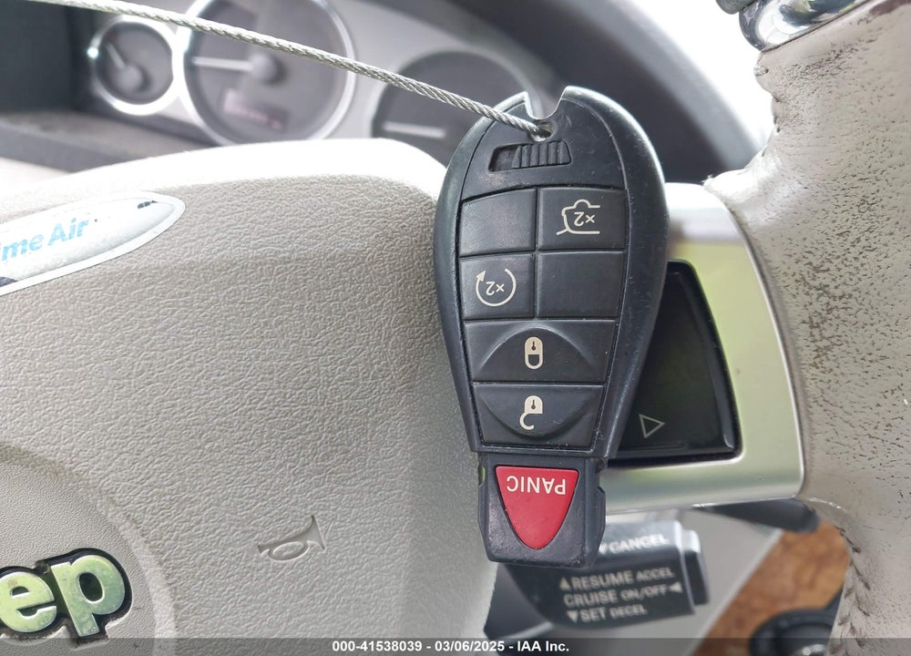 2010 JEEP GRAND CHEROKEE VIN: 1J4RR5GT5AC101992