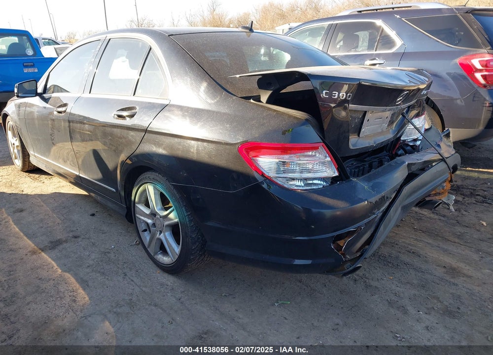 2010 MERCEDES-BENZ C 300 VIN: WDDGF8BB2AF463871