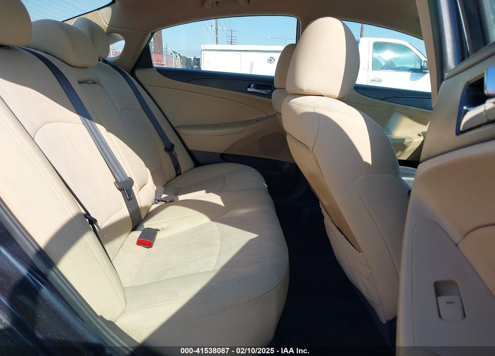2013 HYUNDAI SONATA VIN: 5NPEB4AC8DH711020