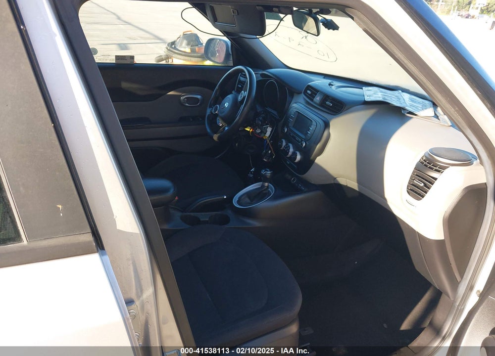2017 KIA SOUL VIN: KNDJN2A25H7412189