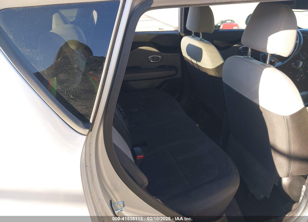 2017 KIA SOUL VIN: KNDJN2A25H7412189